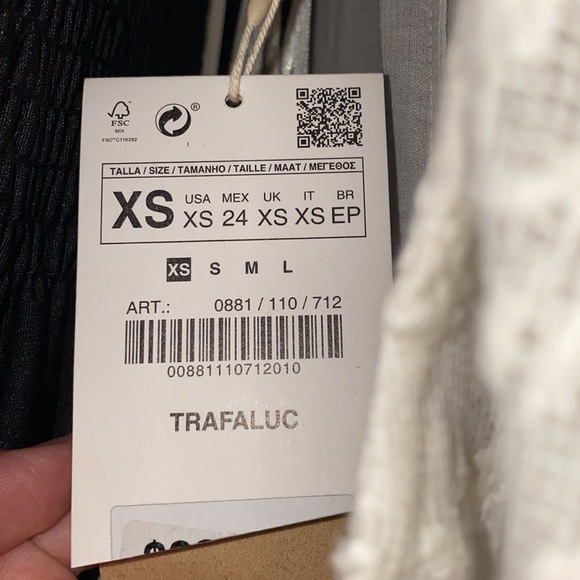 Zara Lace and Linen Wrap Dress - Picture 2 of 2